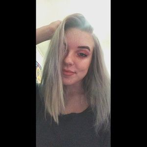 Meet your Posher, Izzy